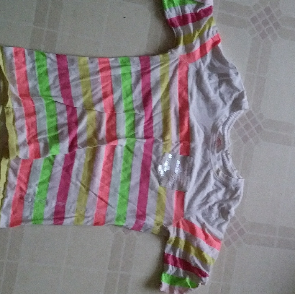 Colorful girls tee